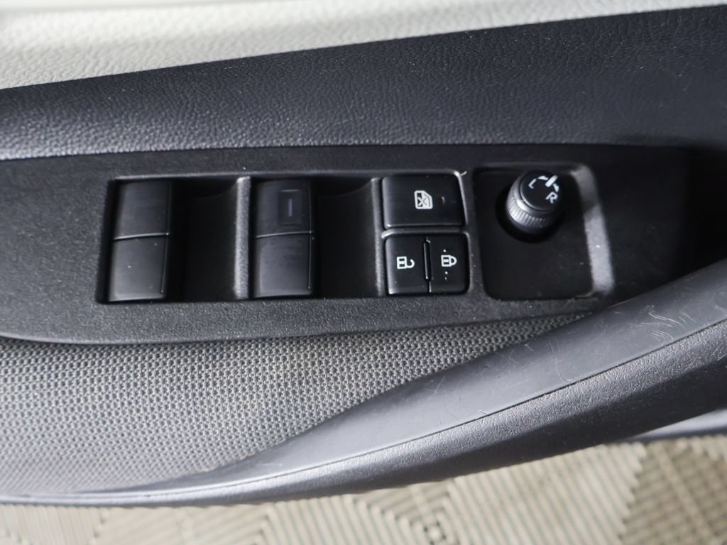 Used 2025 Toyota Corolla LE FWD image 32