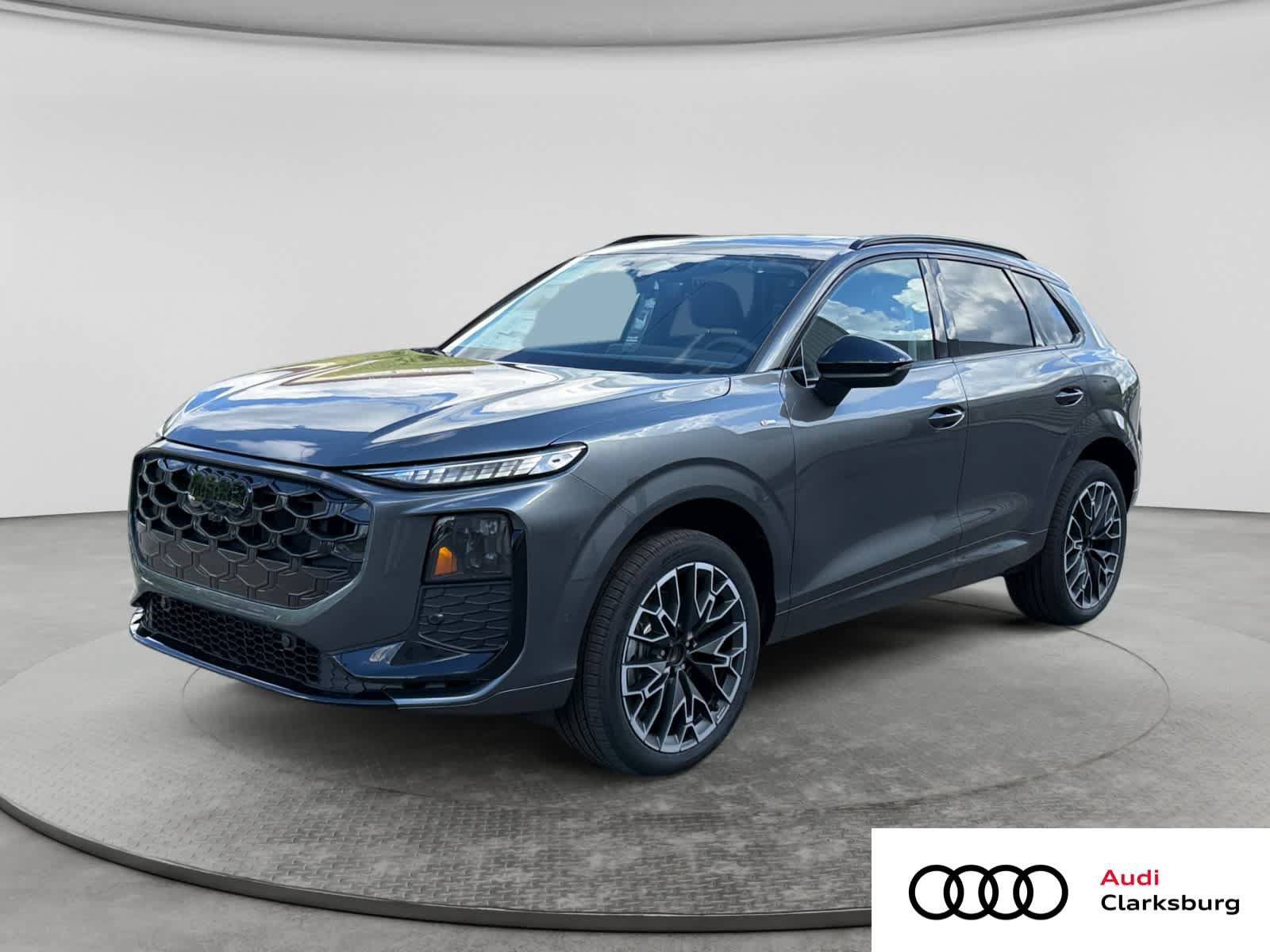 New 2026 Audi Q3 quattro 2.0T AWD/4WD image 1