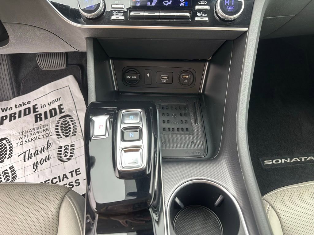 Used 2022 Hyundai Sonata Limited w/ Cargo Package image 18