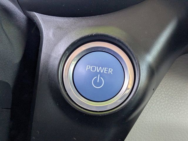 Used 2023 Toyota Sienna XLE FWD image 27