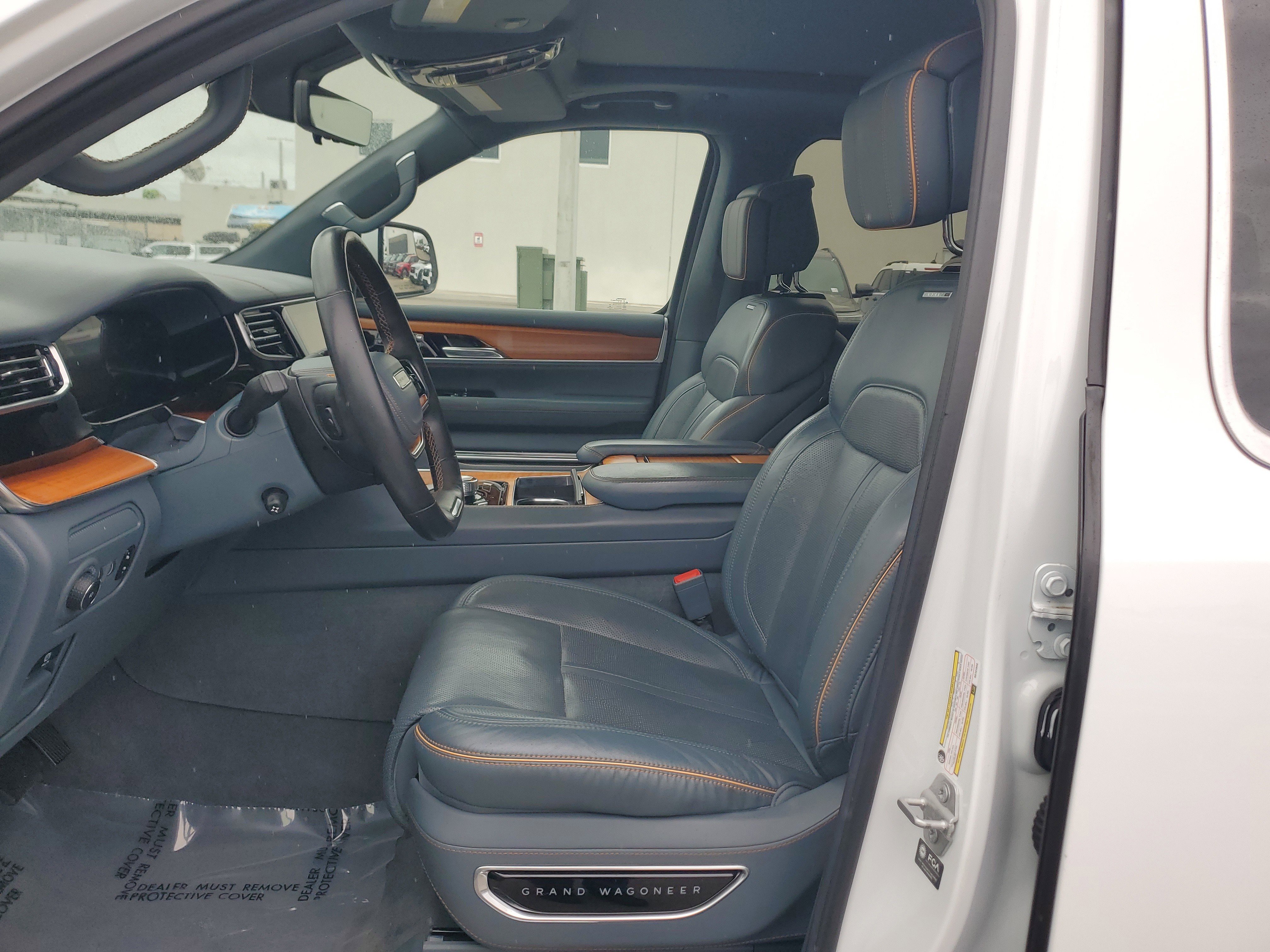 Used 2022 Jeep Grand Wagoneer Series II w/ Convenience Group III image 12