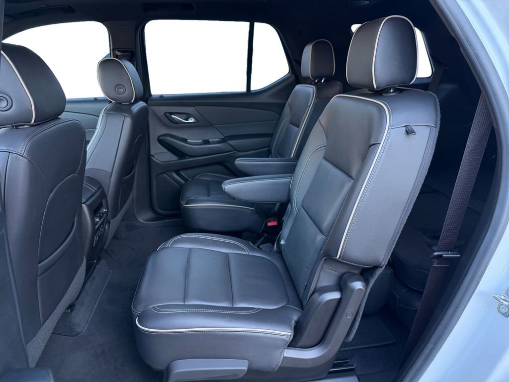 Used 2022 Chevrolet Traverse Premier image 19