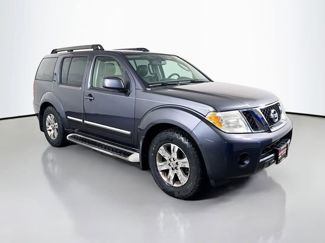 Used 2011 Nissan Pathfinder Silver w/ Protection Pkg image 2
