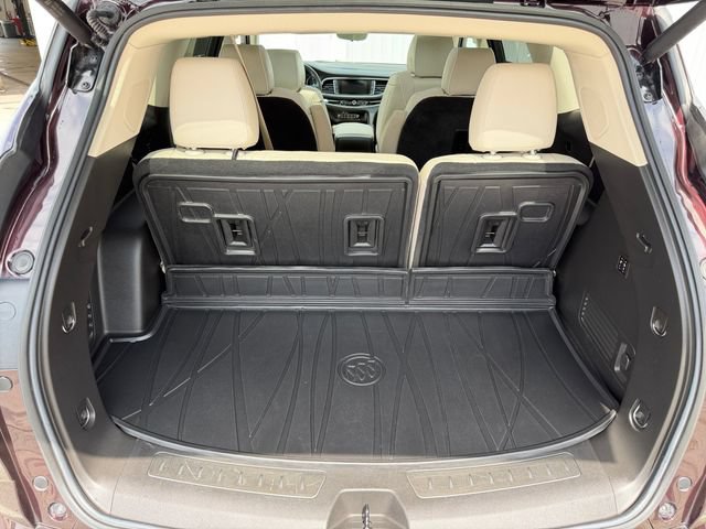 Used 2023 Buick Enclave Avenir w/ Avenir Technology Package AWD/4WD image 17