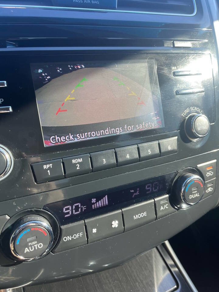 Used 2014 Nissan Altima 2.5 SV w/ Convenience Package image 25