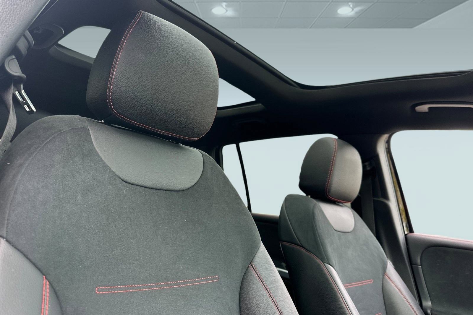 Certified 2023 Mercedes-Benz GLB 250 4MATIC image 15