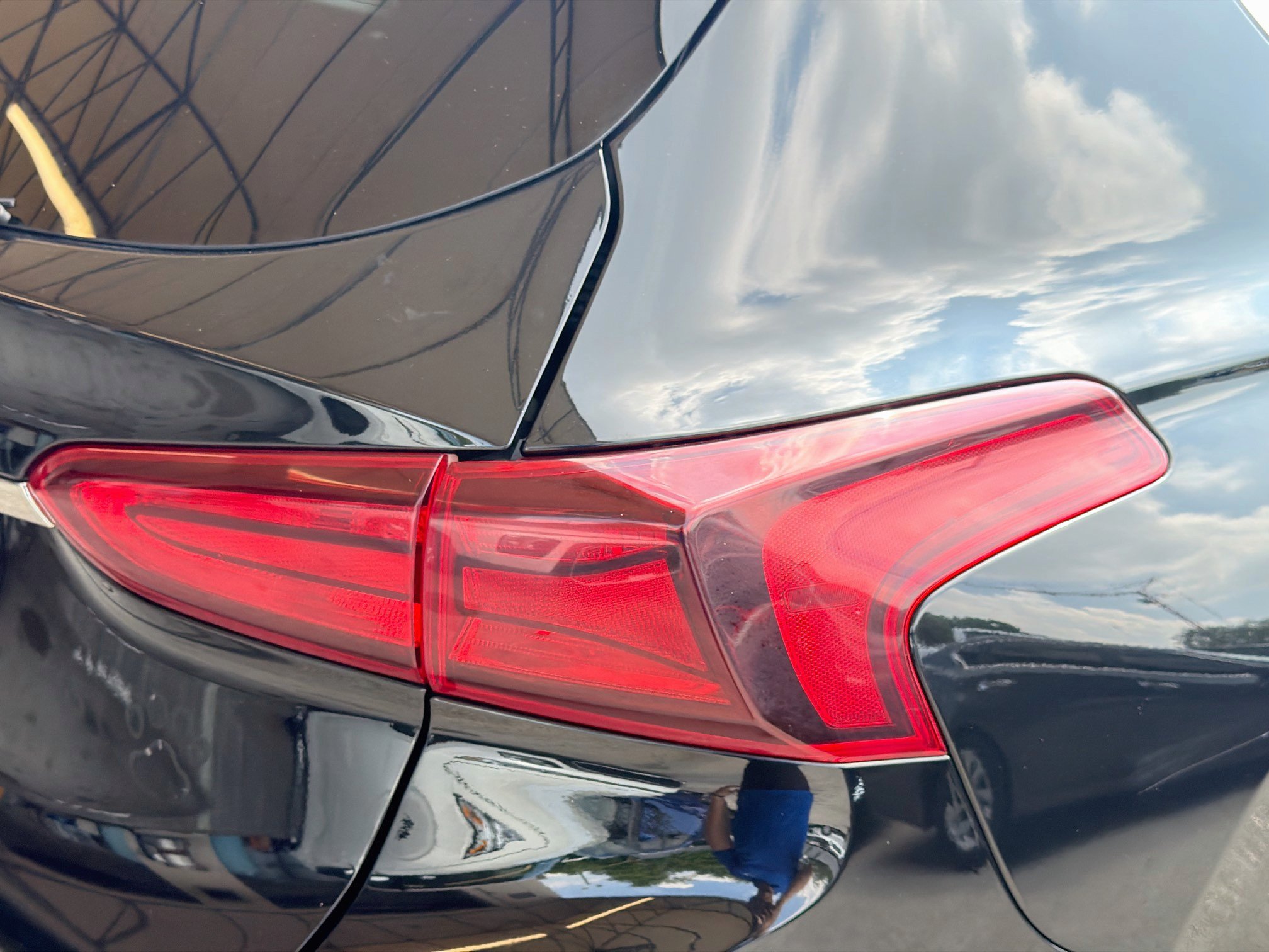 Used 2019 Hyundai Santa Fe SEL FWD image 24