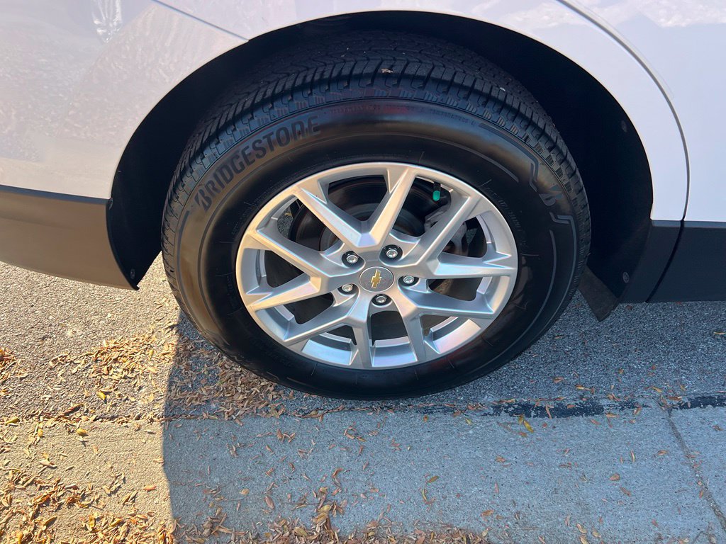 Used 2022 Chevrolet Equinox LT AWD/4WD image 11