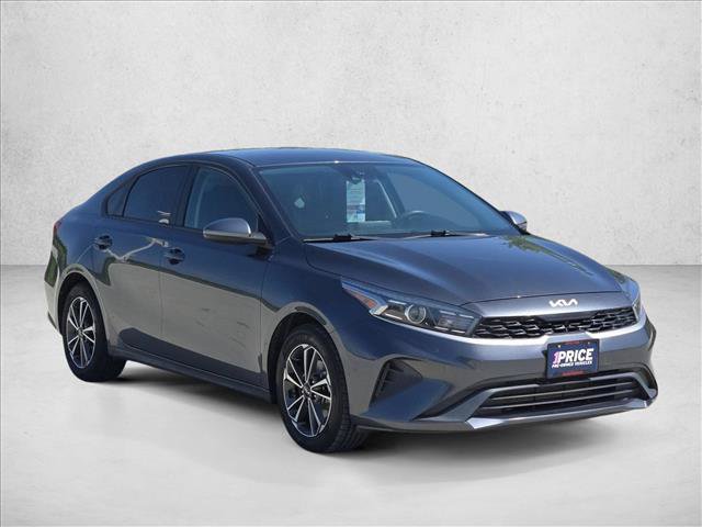 Used 2022 Kia Forte LXS FWD image 3