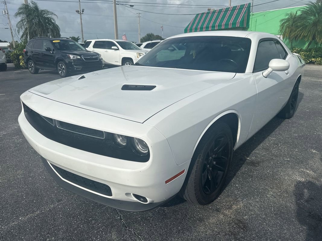 Used 2019 Dodge Challenger SXT