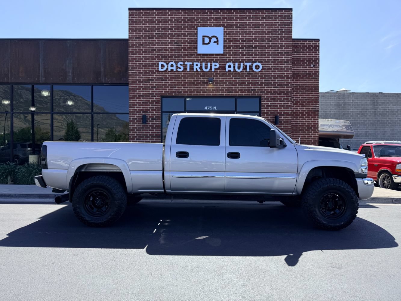 Used 2004 GMC Sierra 2500 SLT w/ Heavy-Duty Power Package AWD/4WD image 9