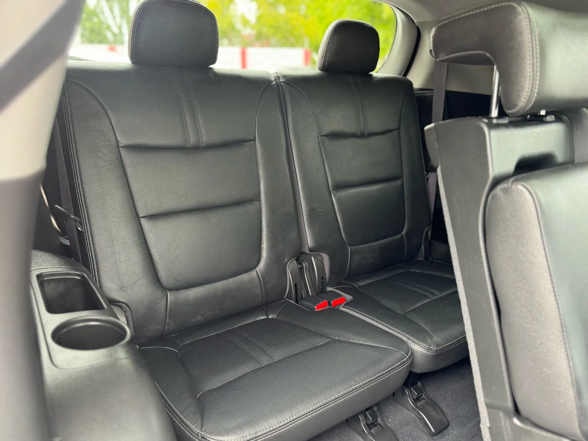 Used 2011 Kia Sorento SX image 12