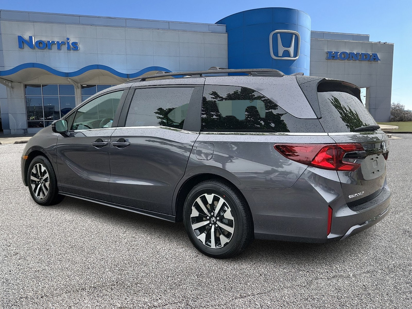 New 2026 Honda Odyssey EX-L image 3