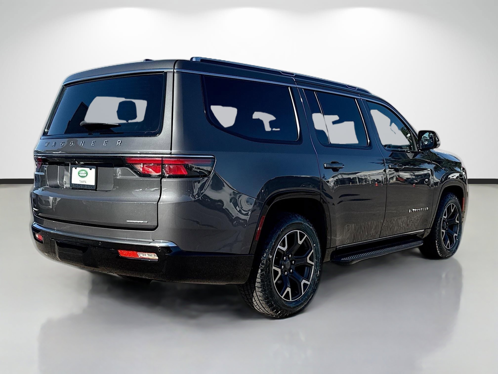 Used 2023 Jeep Wagoneer Series III w/ Convenience Group I image 5