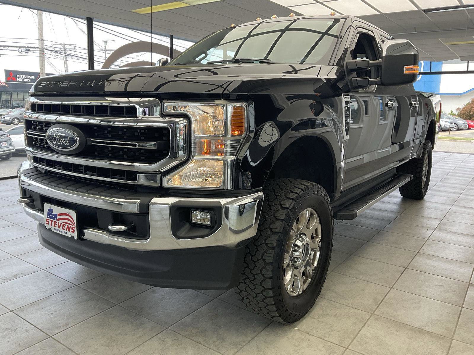 Used 2021 Ford F250 Lariat w/ Chrome Package image 3