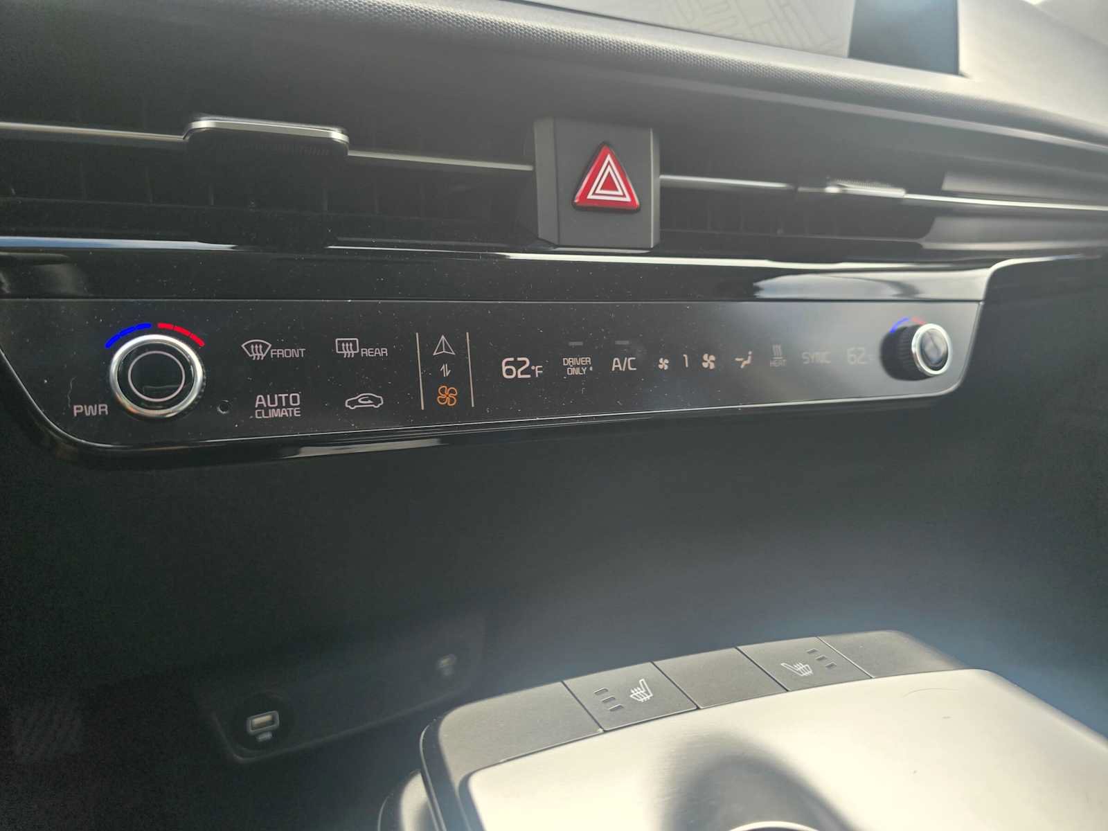 Used 2024 Kia EV6 Light RWD image 40