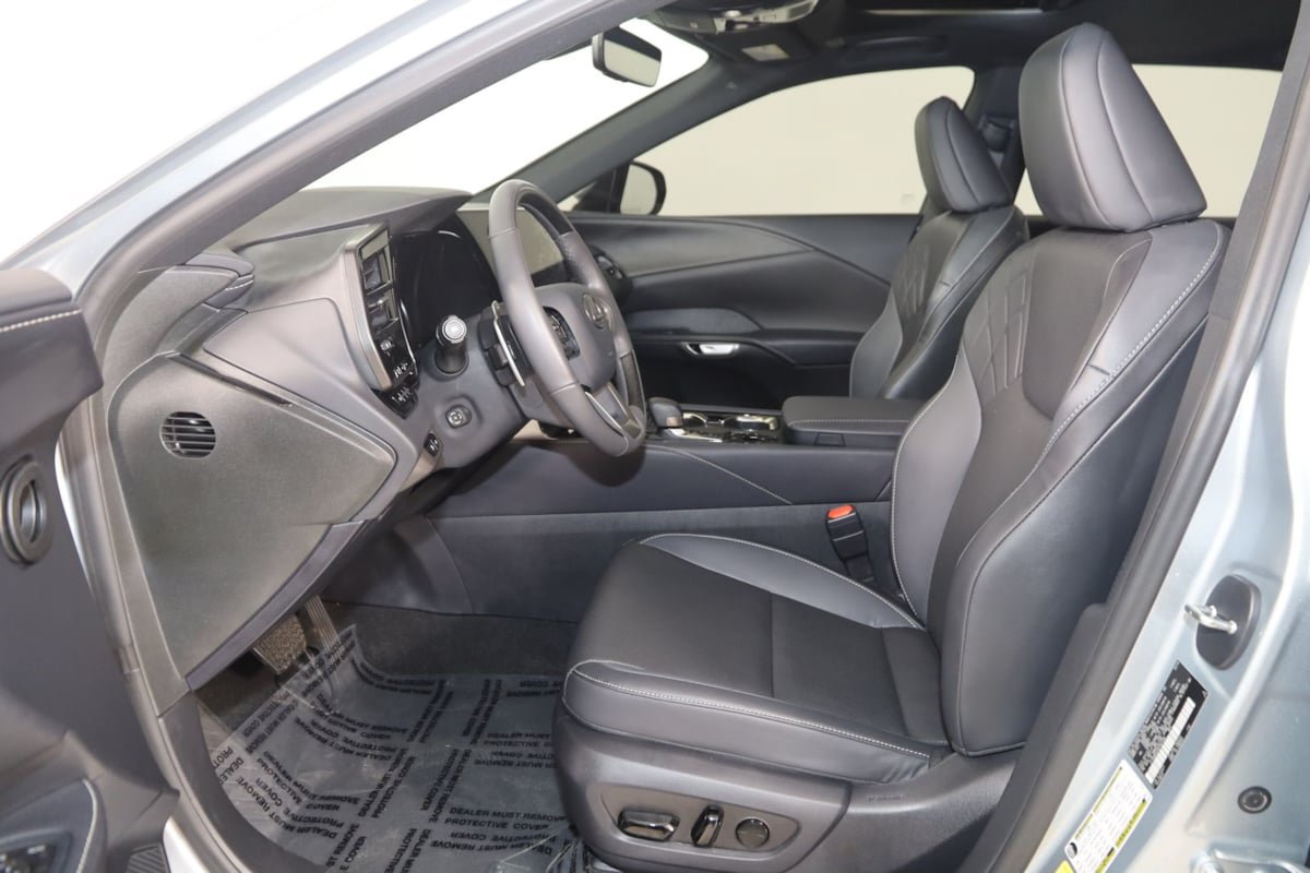 Used 2024 Lexus RX 350 Premium w/ Accessory Package (Z1) AWD/4WD image 12