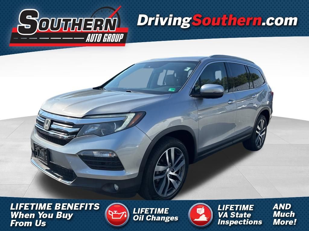 Used 2017 Honda Pilot Touring image 1