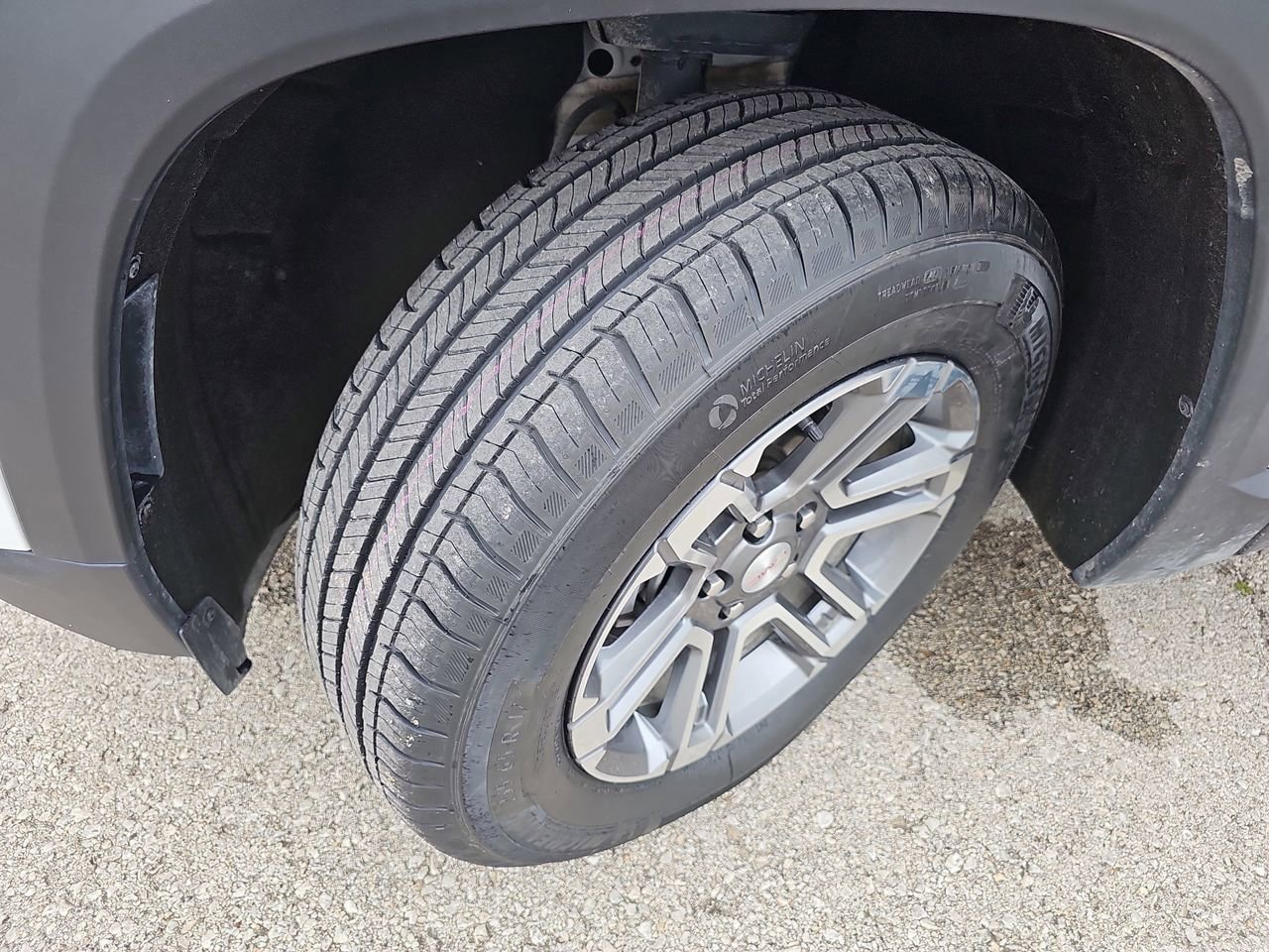 Used 2025 GMC Terrain Elevation AWD/4WD image 37