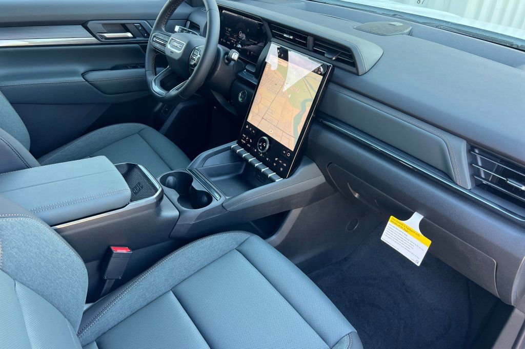 New 2026 GMC Terrain AT4 w/ Technology Package II image 13