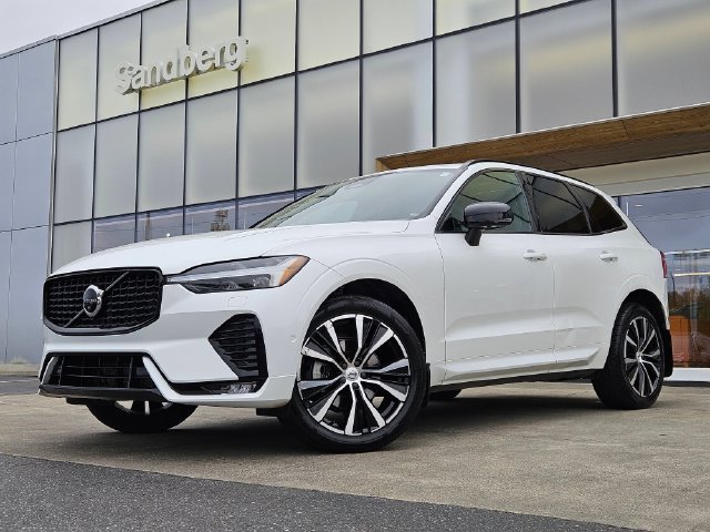 Used 2023 Volvo XC60 B5 Plus w/ Climate Package AWD/4WD image 1