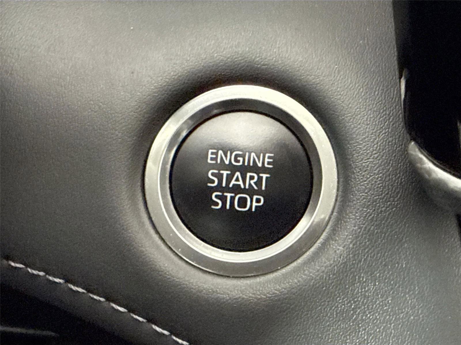 Certified 2025 Toyota Highlander Platinum image 22