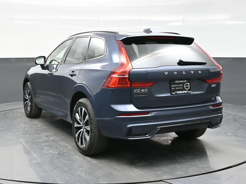 Used 2025 Volvo XC60 B5 Plus AWD/4WD image 5