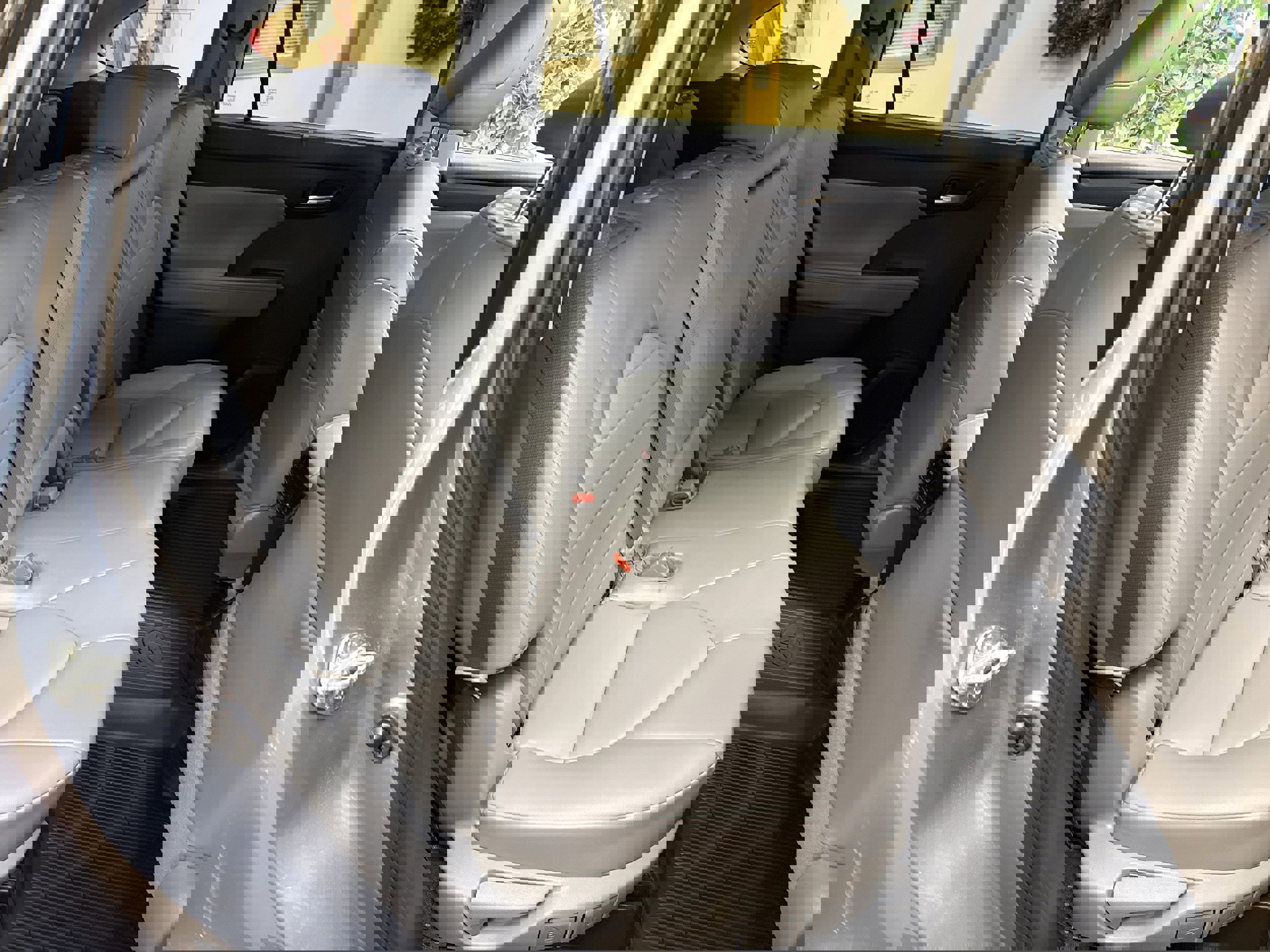 Used 2021 Toyota Highlander XLE image 20