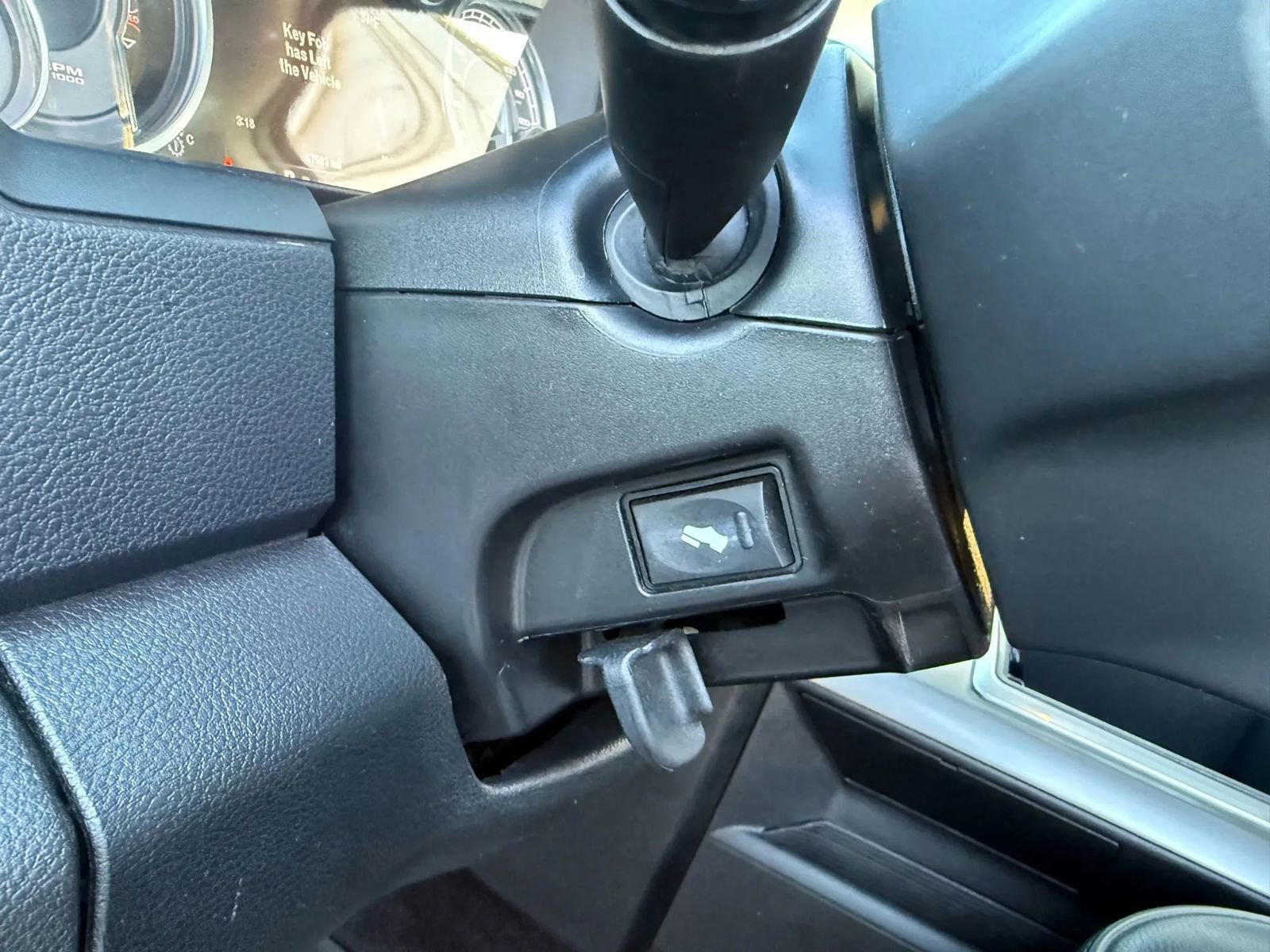 Used 2014 RAM 1500 Limited image 17