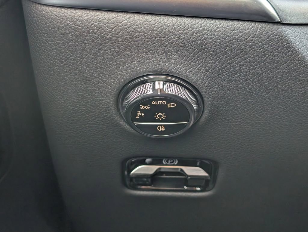 New 2026 Mercedes-Benz GLC 43 AMG 4MATIC image 21