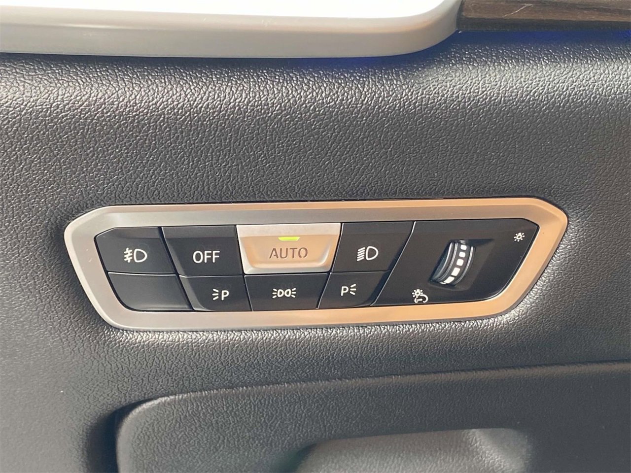 Used 2021 BMW X5 xDrive40i w/ Convenience Package image 19