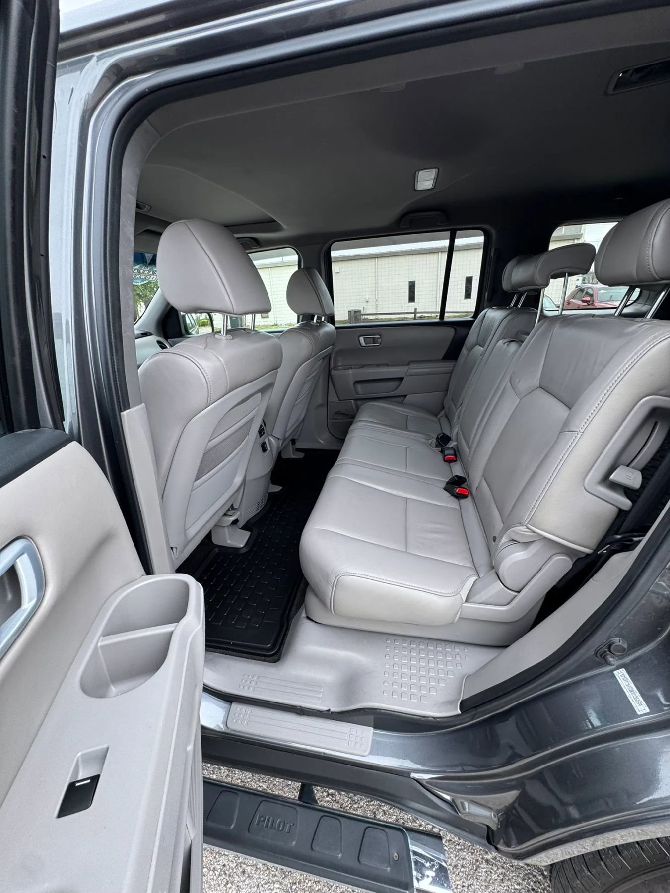 Used 2011 Honda Pilot EX-L image 23