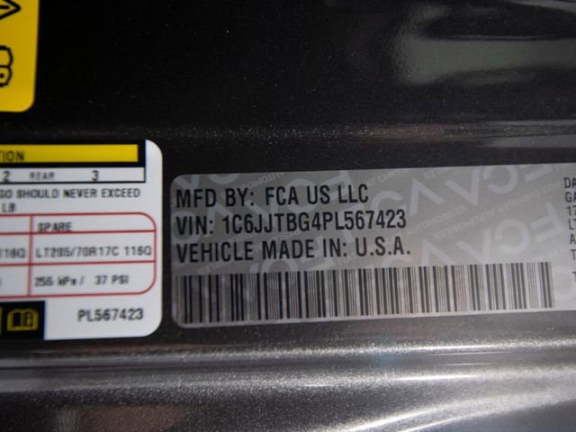 Used 2023 Jeep Gladiator Rubicon w/ Cold Weather Group image 41