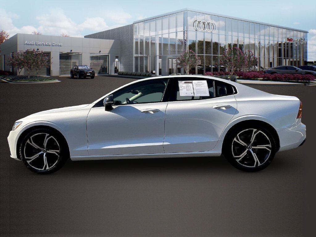 Used 2024 Volvo S60 B5 Core AWD/4WD image 4