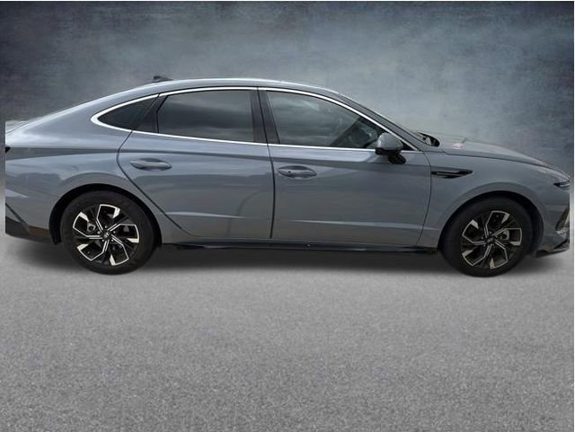 Used 2025 Hyundai Sonata SEL FWD image 8