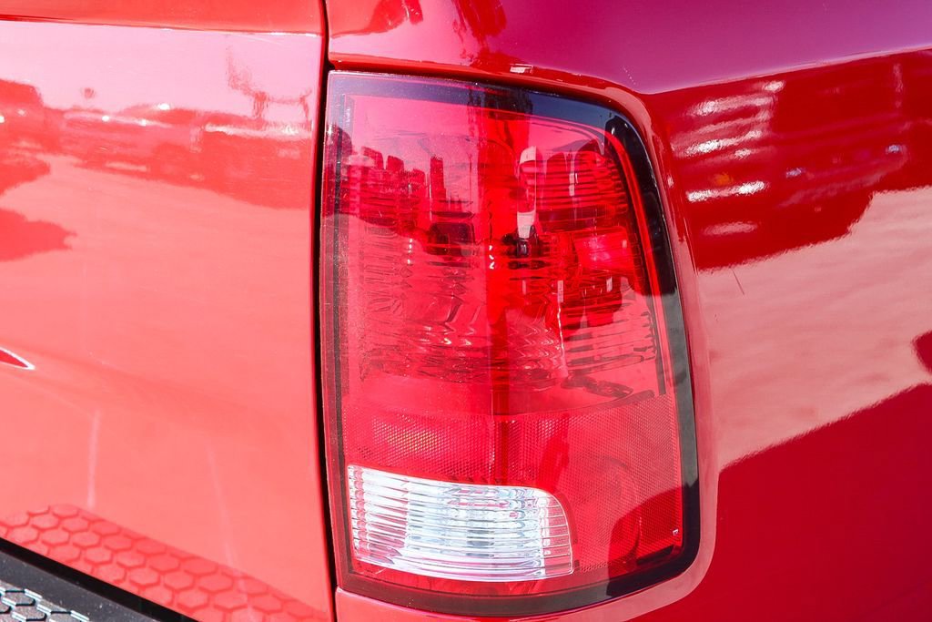 Used 2024 RAM 1500 Classic SLT image 9