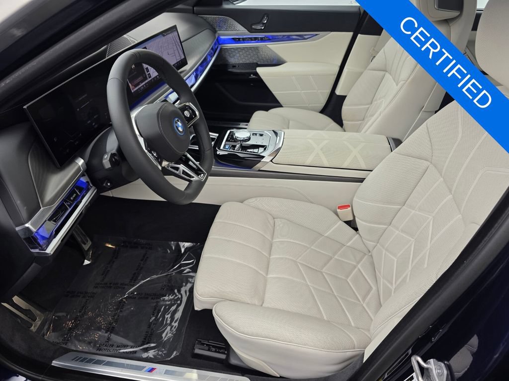 Used 2023 BMW i7 xDrive60 AWD/4WD image 9