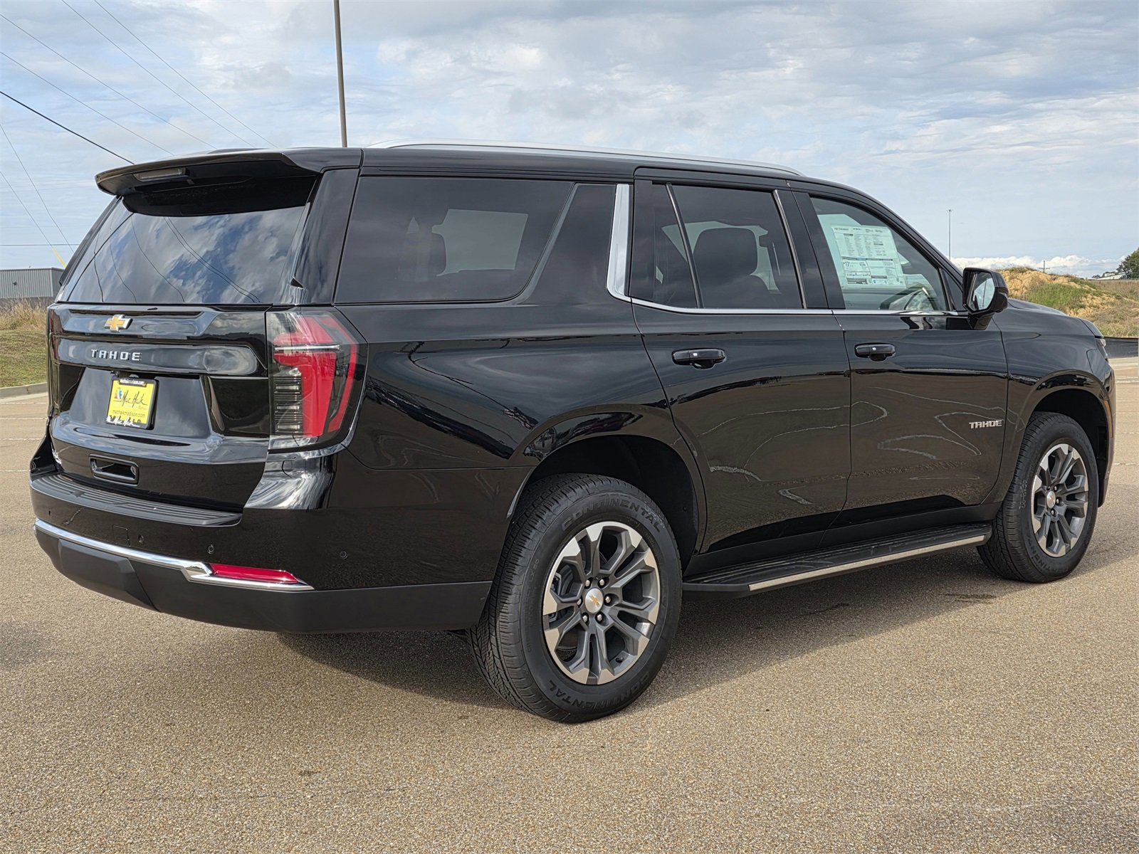 New 2026 Chevrolet Tahoe LS image 4