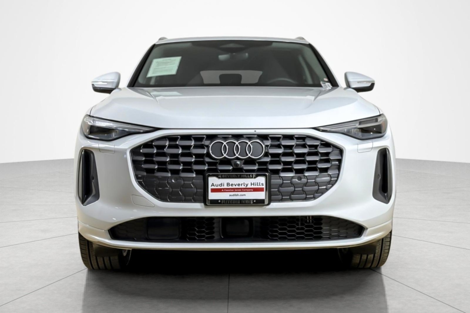 Used 2025 Audi Q5 Premium Plus w/ Premium Plus AWD/4WD image 8