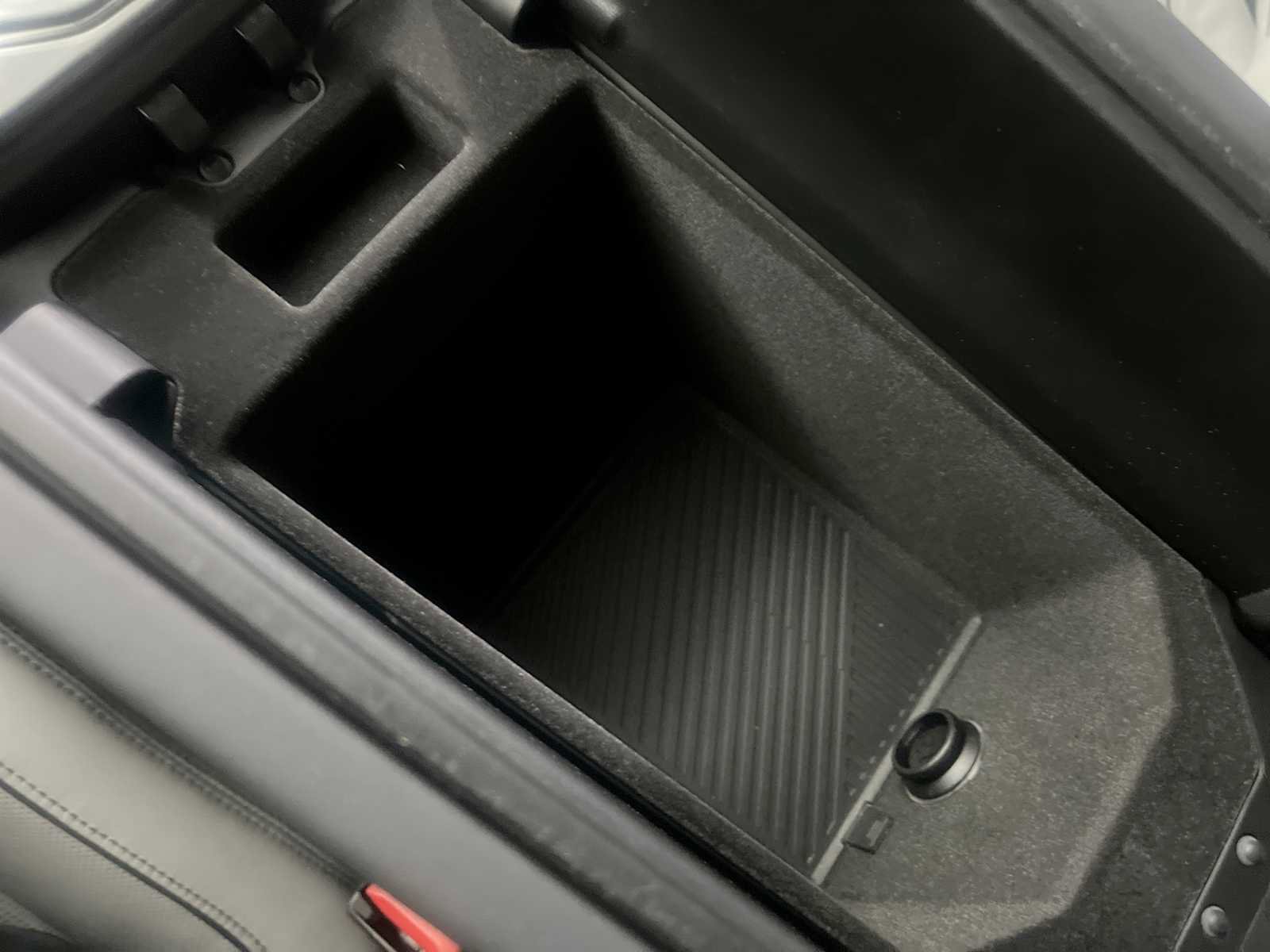 Used 2026 BMW M5 w/ Executive Package image 23