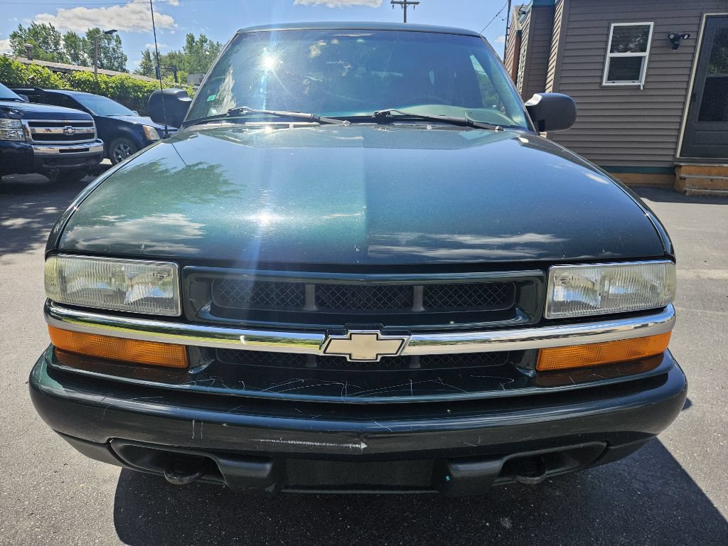 Used 2002 Chevrolet Blazer LS w/ Preferred Equipment Group AWD/4WD image 4