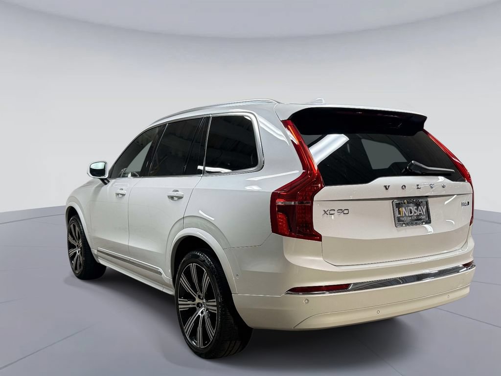 Used 2025 Volvo XC90 B6 Ultra AWD/4WD image 12
