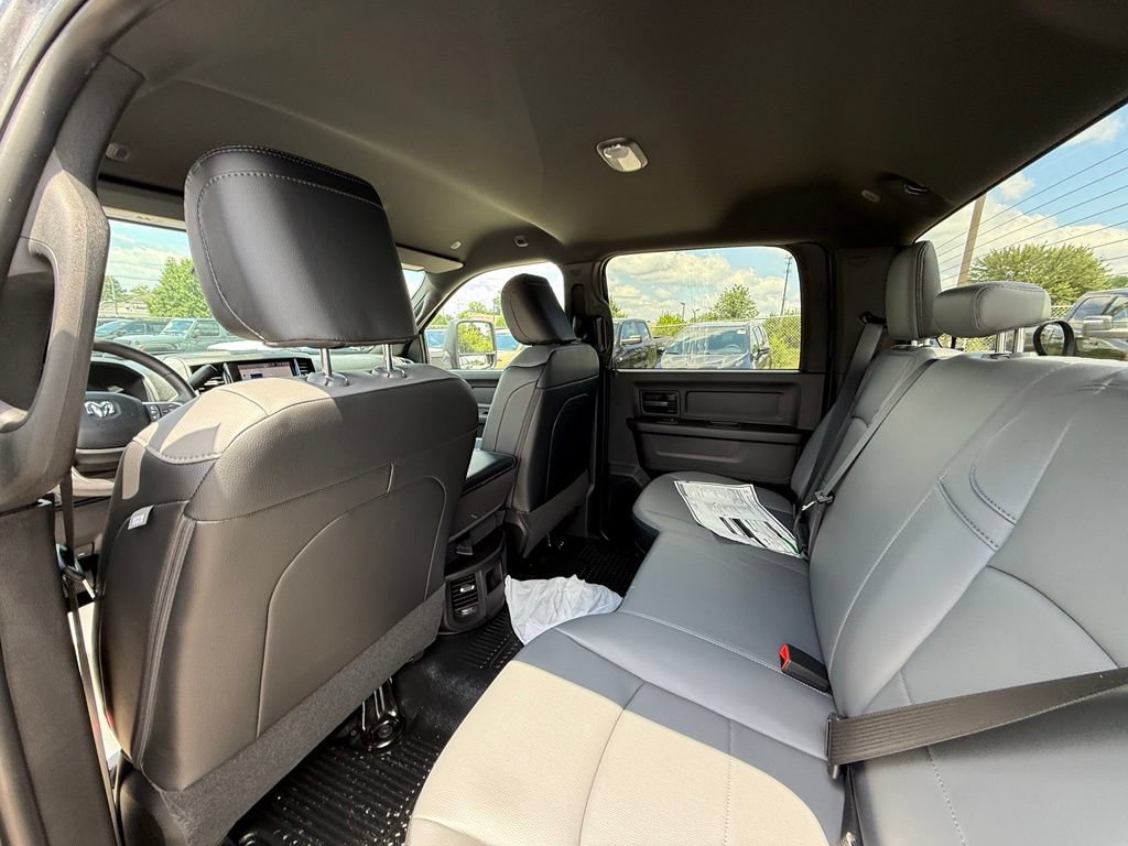 New 2026 RAM 3500 Tradesman AWD/4WD image 25
