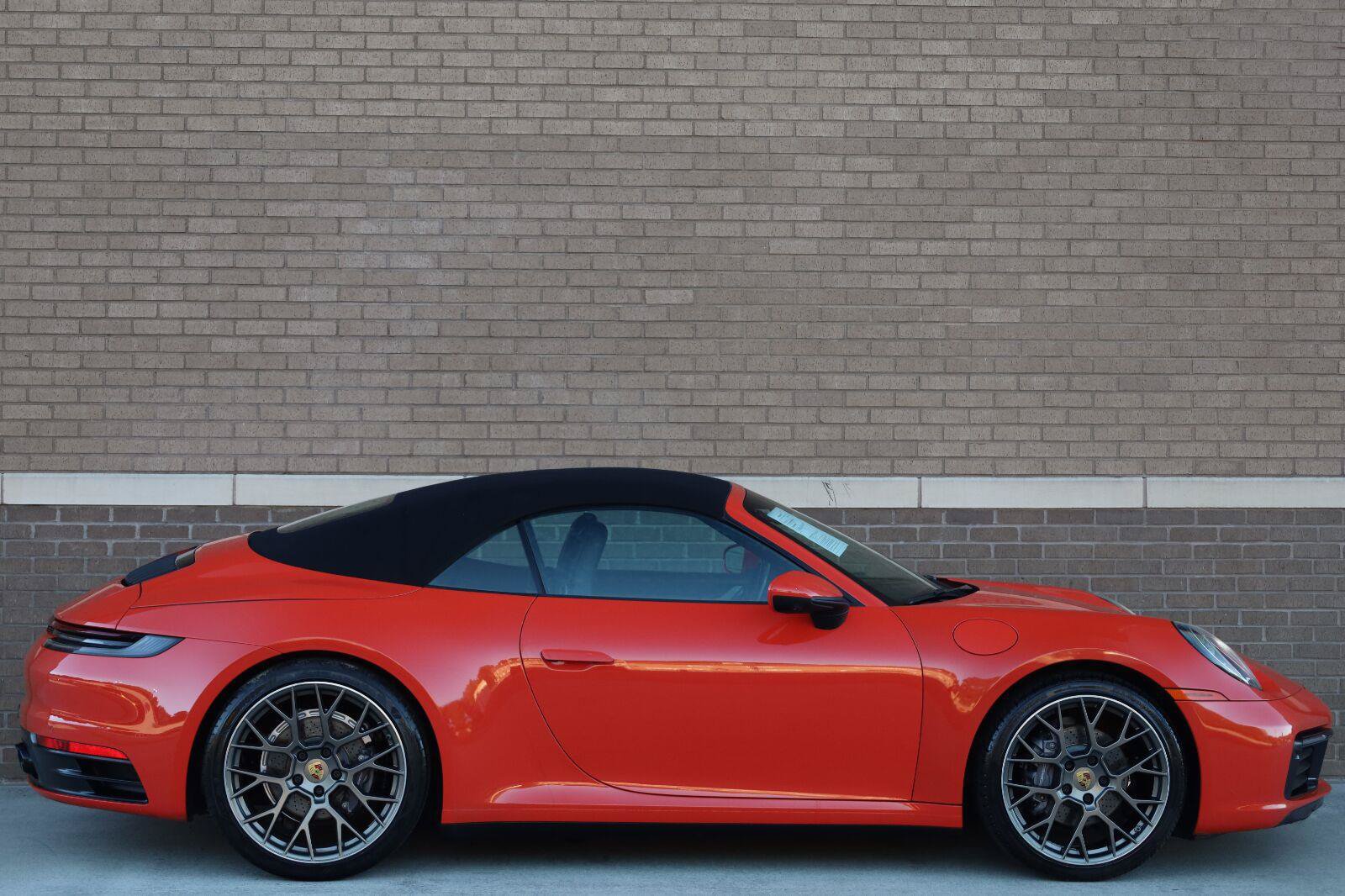 Used 2021 Porsche 911 Carrera w/ Premium Package RWD image 3