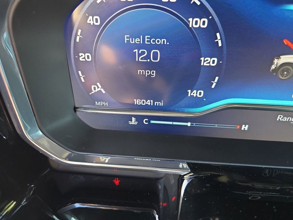 Used 2024 Chevrolet Silverado 1500 LT Trail Boss w/ LT Trail Boss Premium Package image 18