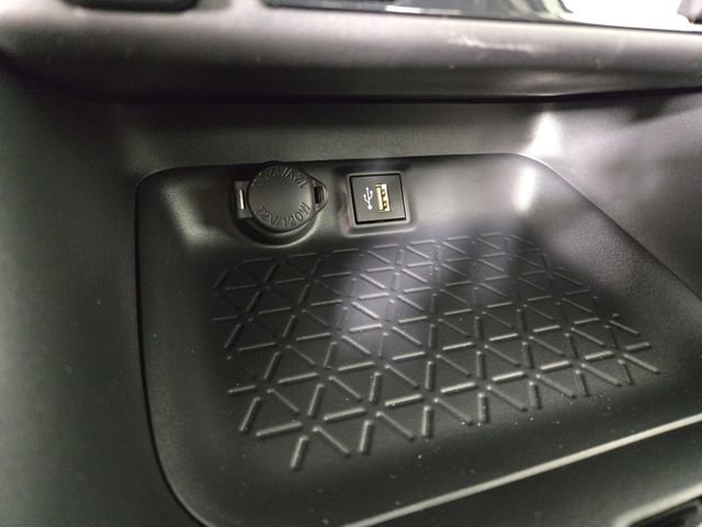 New 2025 Toyota RAV4 XLE image 28