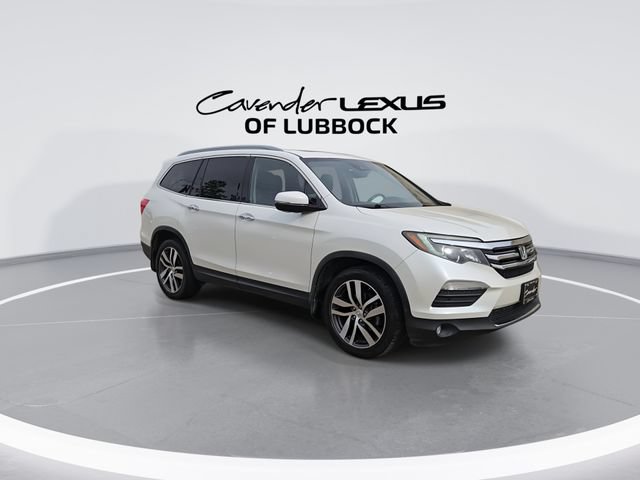 Used 2017 Honda Pilot Elite image 2