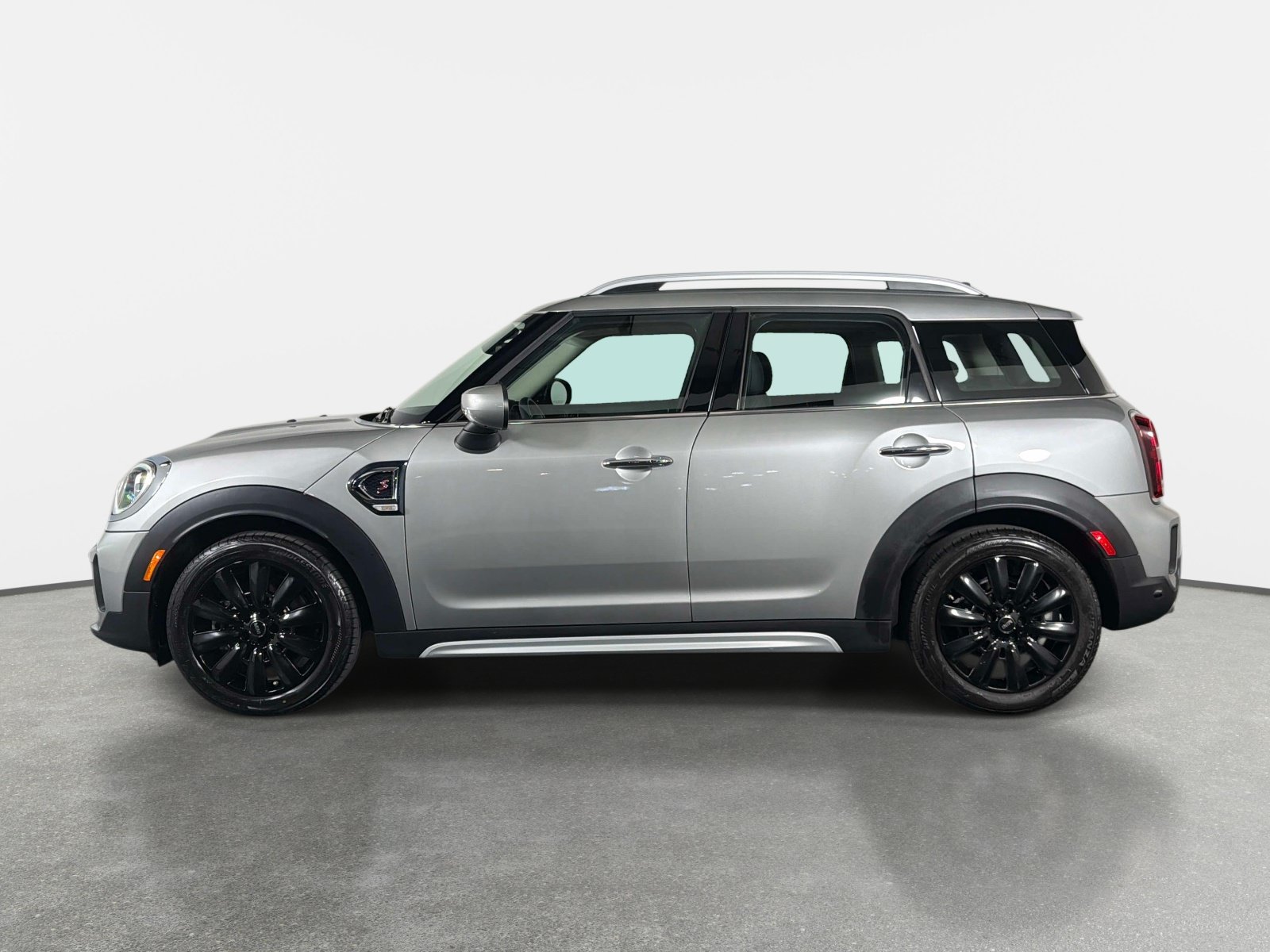 Used 2024 MINI Cooper Countryman S FWD image 8