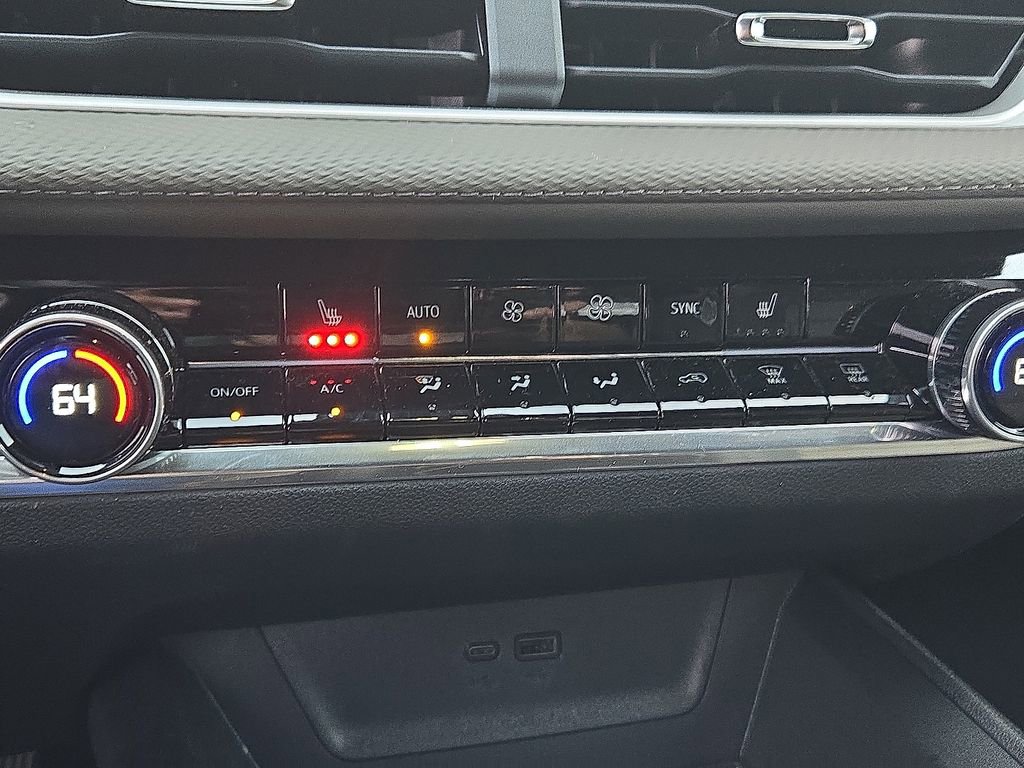 Used 2026 Chevrolet Equinox LT w/ Convenience Package II image 22