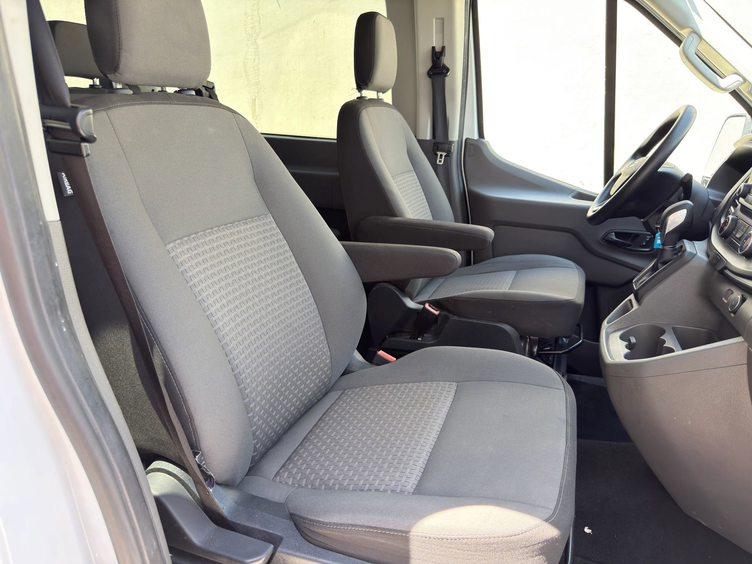 Used 2021 Ford Transit 350 XLT RWD image 17